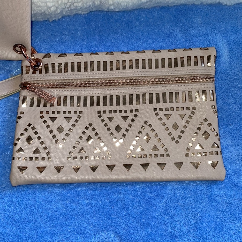 NWT Jones New York Clutch Bags.  Qty. (3) - Picture 3 of 7
